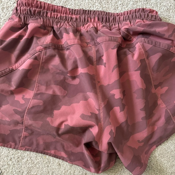 Lululemon Track That Shorts Pink Camo Brier Rose 5” - Picture 4 of 6